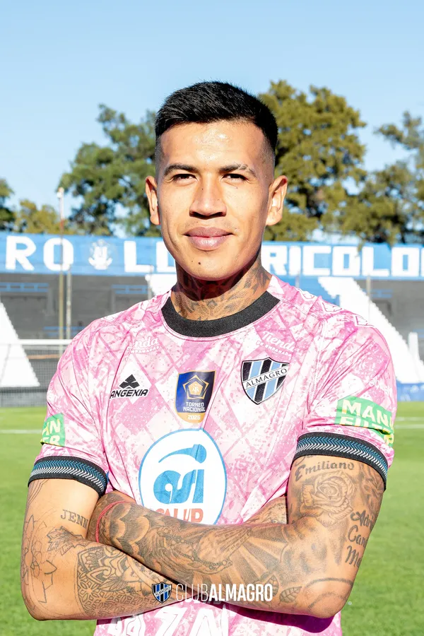 Emiliano Gonzalez - Jugador del Club Almagro