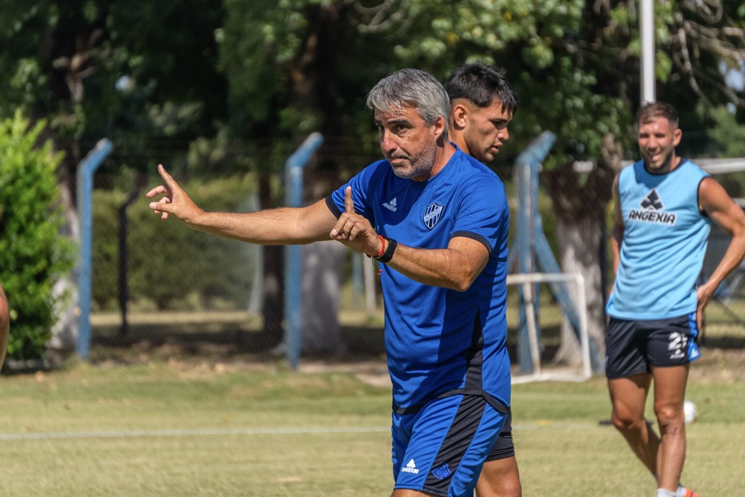 «Vamos a construir un equipo que se brinde por la camiseta» – Entrevista con Gabriel Gomez