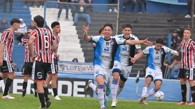F33 - DELIRIO TRICOLOR